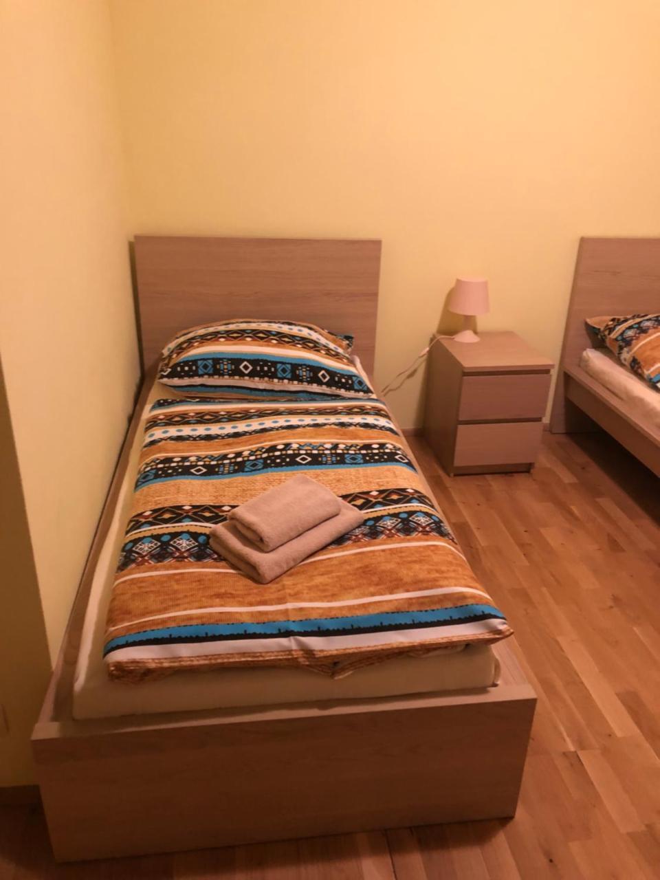 Art Star Hotel Hostivice Buitenkant foto