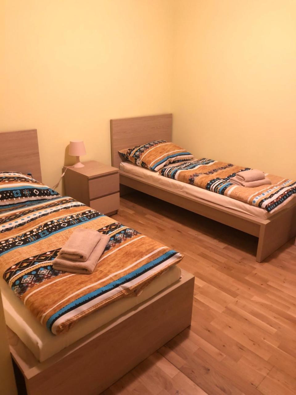 Art Star Hotel Hostivice Buitenkant foto